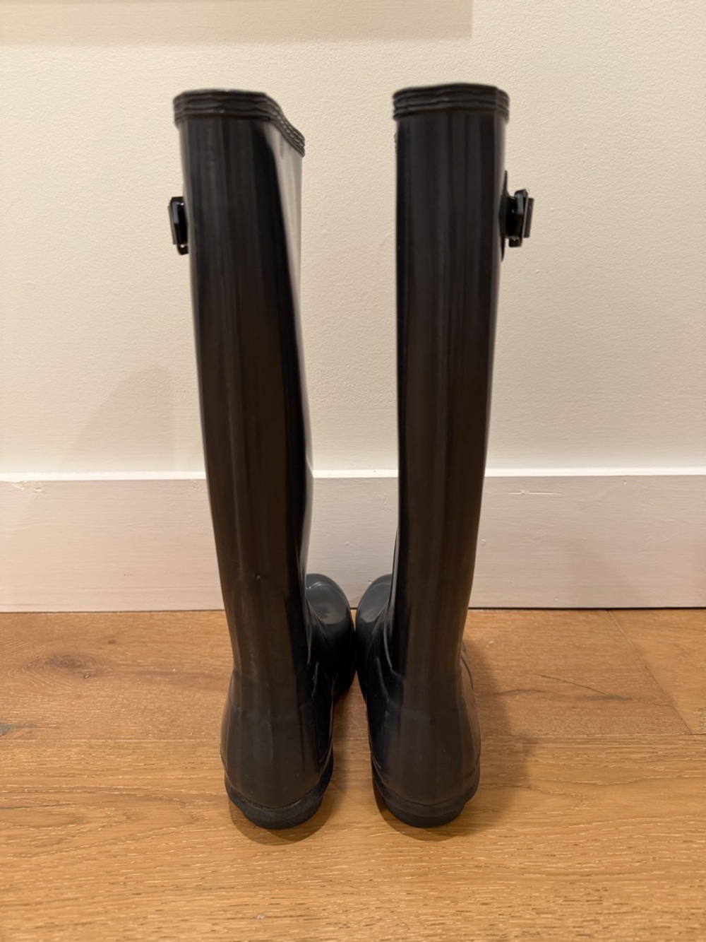 Hunter Gray High Gloss Tall Rain Boots - size 6 - Picture 4 of 9